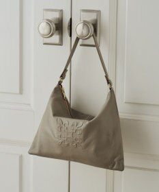 russet エンボスモノグラムショルダーバッグ(CE-1547)