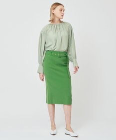 BEIGE， IRIS / ラウンドネックブラウス