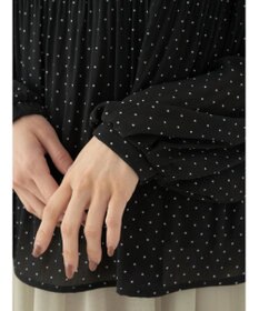 earth music&ecology マジョリカプリーツブラウス