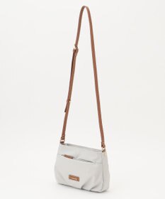 LA BAGAGERIE ポリエステルキャンバス　タックポシェット