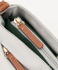 LA BAGAGERIE ポリエステルキャンバス　タックポシェット