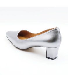 APOM スクエアトゥプレーンパンプス50