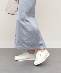 INTER-CHAUSSURES 【BUSSOLA】撥水フラットスリッポンスニーカー