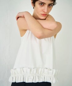 GRACE CONTINENTAL ヘムフリルカットトップ