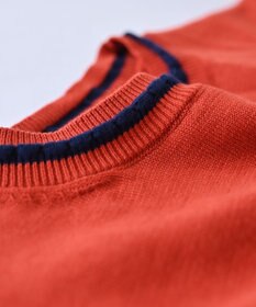 muuc 〈細番手の高級綿糸コットンコーマ糸〉〈洗練された繊維の滑らかな肌触り〉〈お家で洗えるニット〉模様編み ポピーの花リンクス編み ノースリーブブルオーバー