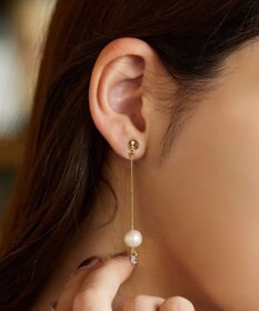 Tiaclasse パールロングピアス