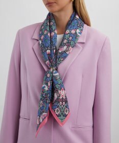 LIBERTY. ストロベリー・シーフ 丹後ちりめん90cm角風呂敷