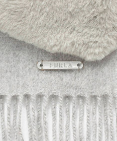 MOONBAT 【WEB限定】フルラ (FURLA)エコファー付きマフラー 無地×ハート　ウールマフラー ロゴプレート付き