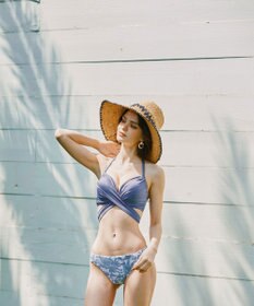 San-ai Resort（三愛水着楽園） ワコール定番商品カップ使用【グラマラスフィット】クロスワイヤー水着　9D-M　【San-ai Resort（サンアイリゾート）】