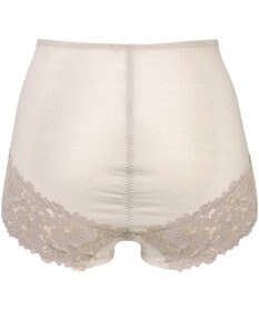 Wing 美尻も叶える補整ショーツ　【Pパンツ】　はきこみ丈ふかめ　ウイング／ワコール　KJ4220