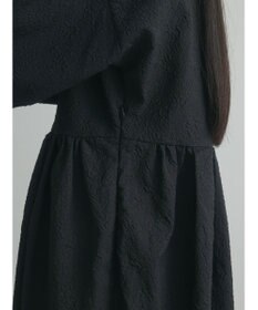 Green Parks armonia. エンボスタックコクーンワンピース