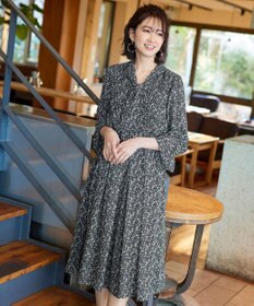 Tiaclasse L 【洗える】程良い透け感のプリントボウタイワンピース