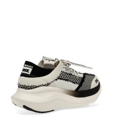 STEVE MADDEN ELEVATE 3 パフォーマンススニーカー