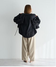 YECCA VECCA ベルト付きカーヴィーパンツ