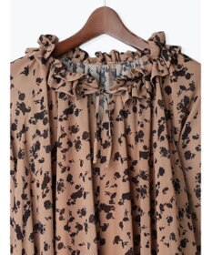 Te chichi フラワーシフォンフリルネックドレス