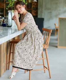 Tiaclasse 【袖が選べる・洗える】配色モノクロ花柄ワンピース