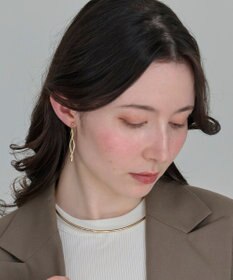 Phoebe 【痛くないシリーズ/金属アレルギー対応】スウィングクリスタルループフィットイヤリング　ゴールド