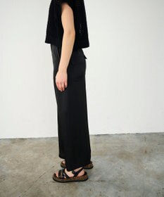 GRACE CONTINENTAL サテンストレートスカート