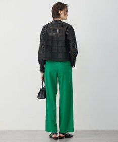 ICB L スクエアエンブロイダリー クロップドシャツ