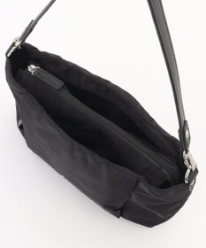 LA BAGAGERIE 多収納ナイロン2WAYショルダー