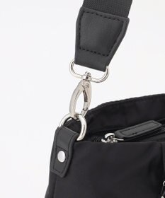 LA BAGAGERIE 多収納ナイロン2WAYショルダー