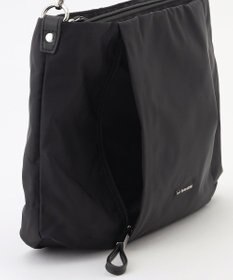 LA BAGAGERIE 多収納ナイロン2WAYショルダー