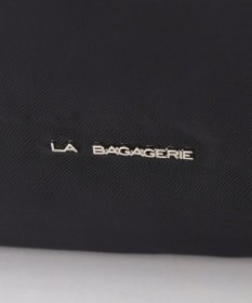 LA BAGAGERIE 多収納ナイロン2WAYショルダー