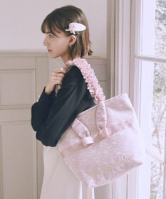 Maison de FLEUR イースターラビットフリルハンドルトートバッグ