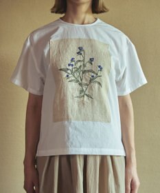 muuc つゆ草刺繍半袖プルオーバー〈日本製・上質な天然素材・遠州織物〉〈繊細なオリジナル花刺繍〉〈ゆったりフリーサイズ〉〈上品な大人の布帛Tシャツ〉