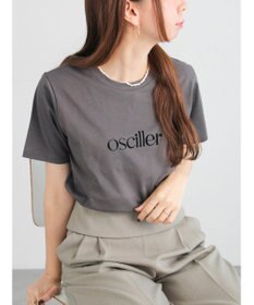 Te chichi フロッキープリントロゴTシャツ