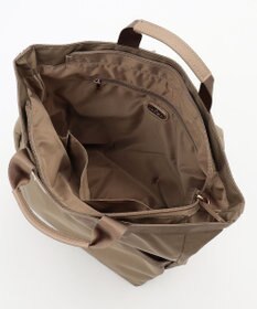 LA BAGAGERIE チャーム付き　ナイロンリュック