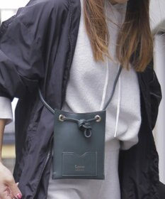 style code [Lyrss/リルス] イタリア製牛トコ皮 CITYエシカルレザースマート ショルダーポケット