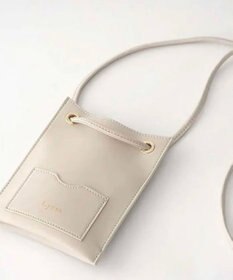 style code [Lyrss/リルス] イタリア製牛トコ皮 CITYエシカルレザースマート ショルダーポケット