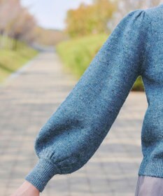 Tiaclasse L 【ウール混】パフスリーブファンシーヤーンニットトップス