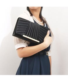 UNBILLION カシュカシュ cachecache / チェーンショルダー付きクラッチバッグ