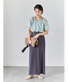 Te chichi 【LIBERTY FABRICS】フリルネックブラウス