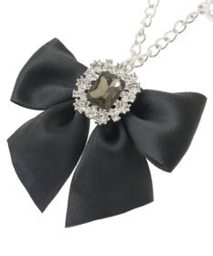 Maison de FLEUR ビジューリボンパールバッグチャーム