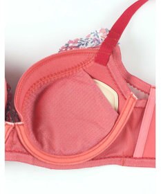 une nana cool MADE WITH LIBERTY FABRIC さあわたしレース