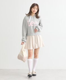 earth music&ecology Ｌｅｅ×ｅ．ｍ．ａ．ｅショート丈パーカー