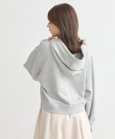 earth music&ecology Ｌｅｅ×ｅ．ｍ．ａ．ｅショート丈パーカー