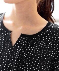 Tiaclasse 【洗える】大人上品な配色ピンタックブラウス