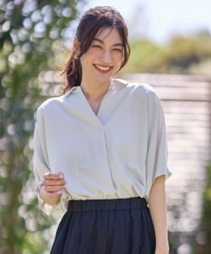 ANY 【新色追加】スキッパーネック袖タックブラウス