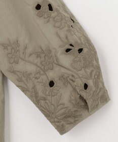 自由区 【洗える】エンブロイダリー プルオーバーブラウス