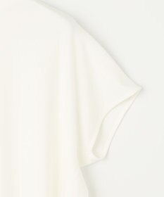 UNFILO 【シワになりにくい】BEAUTY FORM バックフレアTシャツ