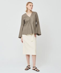 BEIGE， PERSIMMON / フレアーブラウス