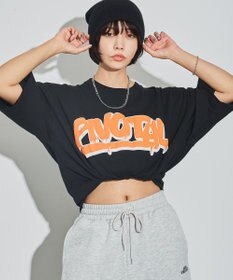 WEGO 【ユニセックス着用ITEM/ネックレス付き】アクセ付きグラフィックT（S）
