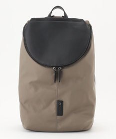 Y'SACCS 【CORDURA×リサイクルレザー】ラウンドフラップリュック