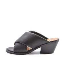 APOM パテッドストラップチャンキーヒールミュール60