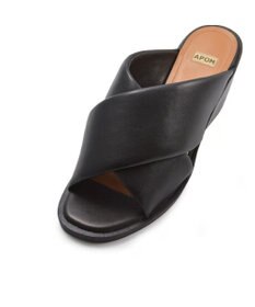 APOM パテッドストラップチャンキーヒールミュール60