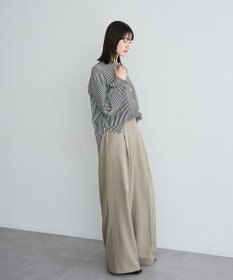 YECCA VECCA 2way裾アレンジパール釦ブラウス